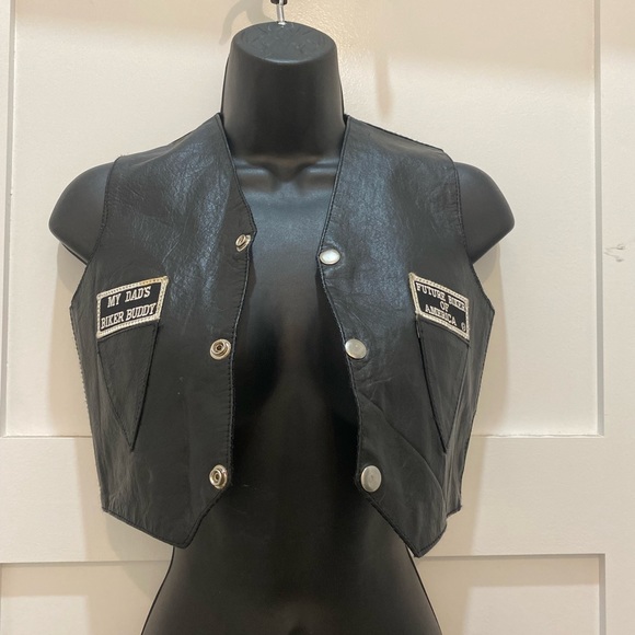 Kids vintage Leather Biker vest with (rare) Harley Davison bear on back patch - Picture 8 of 16